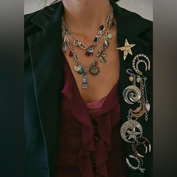 Last One! NWT Free People Maxamillion Multi Charm World Traveler Necklace - Picture 2 of 6